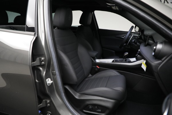 New 2024 Alfa Romeo Tonale Ti for sale Sold at Bugatti of Greenwich in Greenwich CT 06830 10