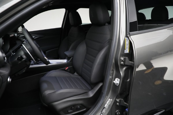 New 2024 Alfa Romeo Tonale Ti for sale Sold at Bugatti of Greenwich in Greenwich CT 06830 13