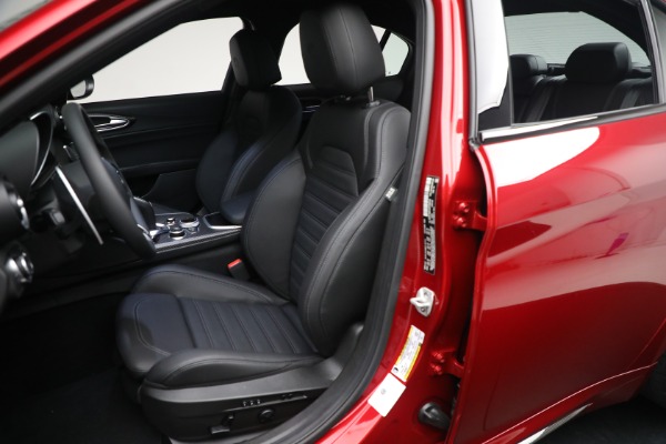 Used 2024 Alfa Romeo Giulia Quadrifoglio for sale $71,900 at Bugatti of Greenwich in Greenwich CT 06830 26