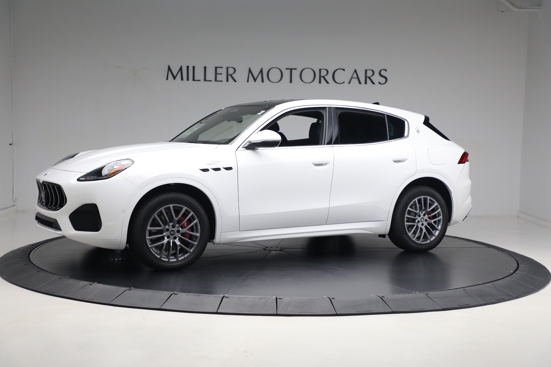 New 2024 Maserati Grecale GT for sale Sold at Bugatti of Greenwich in Greenwich CT 06830 1