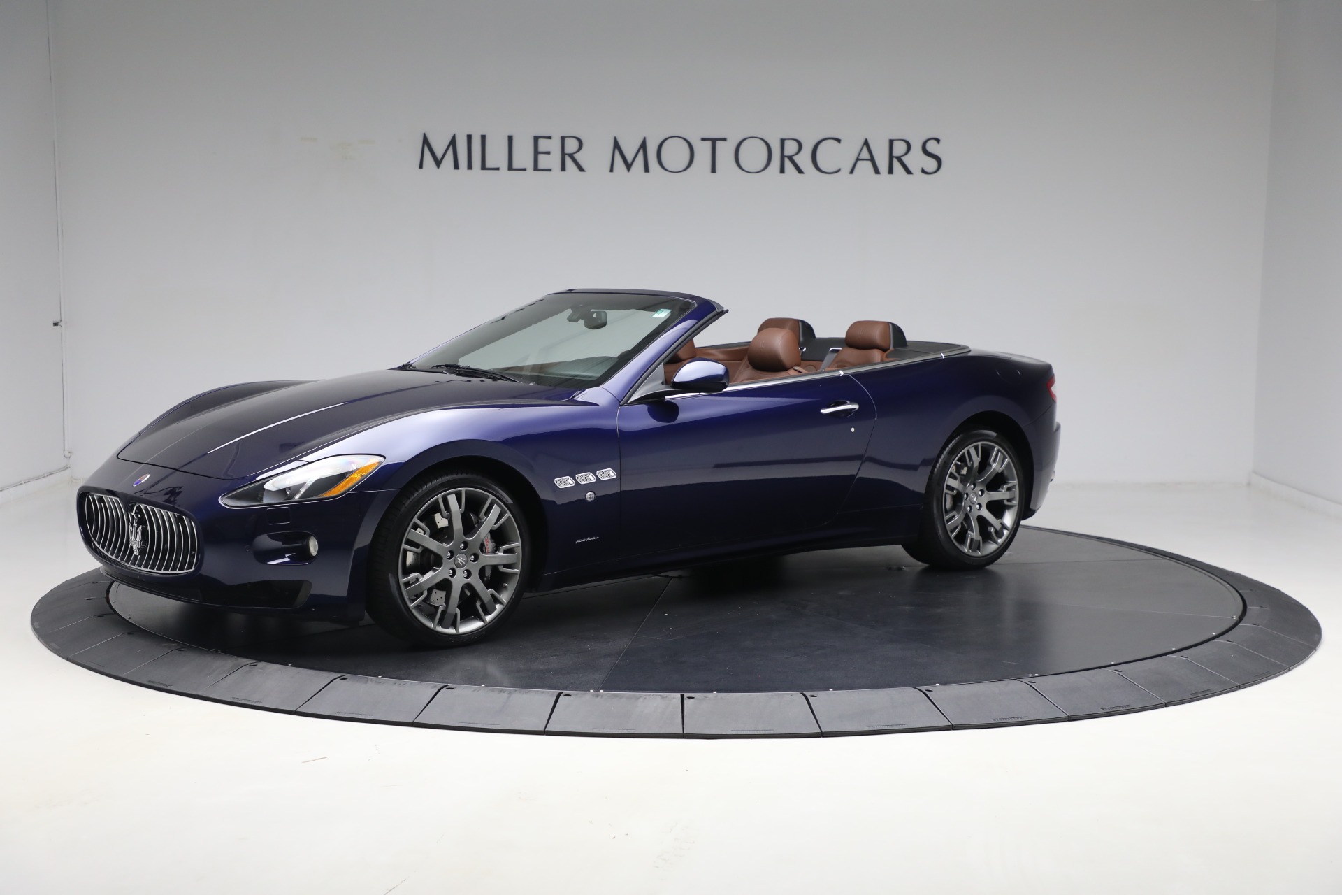 Used 2013 Maserati GranTurismo for sale Sold at Bugatti of Greenwich in Greenwich CT 06830 1