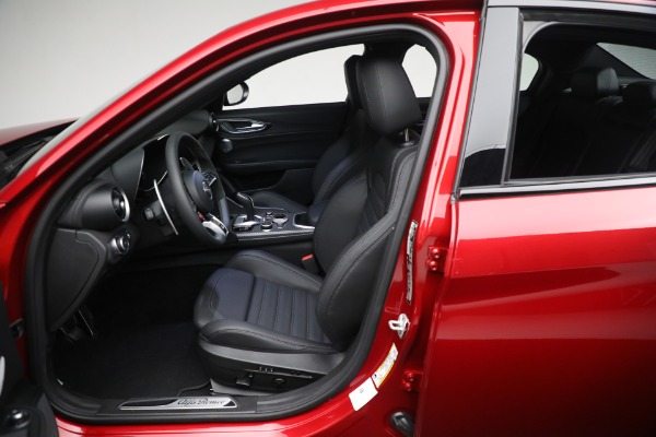 New 2024 Alfa Romeo Giulia Quadrifoglio for sale $79,415 at Bugatti of Greenwich in Greenwich CT 06830 25