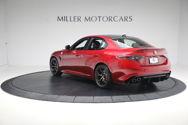 New 2024 Alfa Romeo Giulia Quadrifoglio for sale $79,415 at Bugatti of Greenwich in Greenwich CT 06830 8