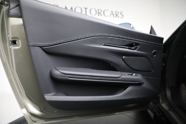 New 2025 Aston Martin Vantage for sale Sold at Bugatti of Greenwich in Greenwich CT 06830 20
