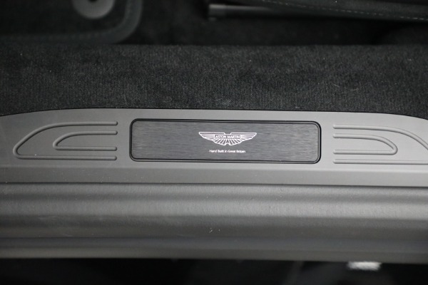 New 2025 Aston Martin Vantage for sale $235,300 at Bugatti of Greenwich in Greenwich CT 06830 21