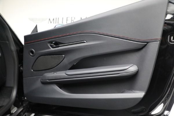 New 2025 Aston Martin Vantage for sale $235,300 at Bugatti of Greenwich in Greenwich CT 06830 22