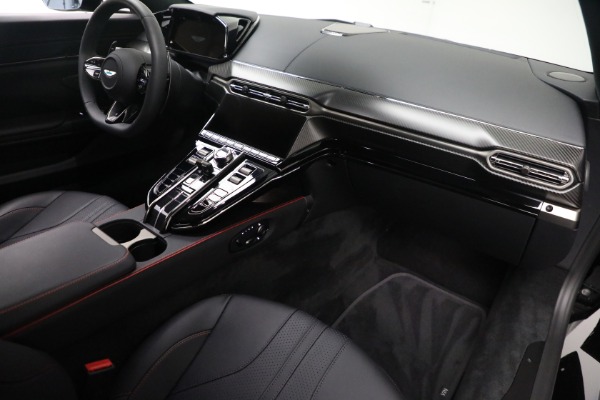 New 2025 Aston Martin Vantage for sale $235,300 at Bugatti of Greenwich in Greenwich CT 06830 23