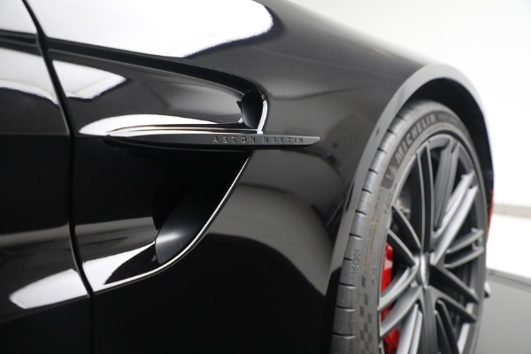 New 2025 Aston Martin Vantage for sale $235,300 at Bugatti of Greenwich in Greenwich CT 06830 25