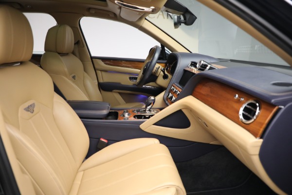 Used 2021 Bentley Bentayga V8 for sale Sold at Bugatti of Greenwich in Greenwich CT 06830 18