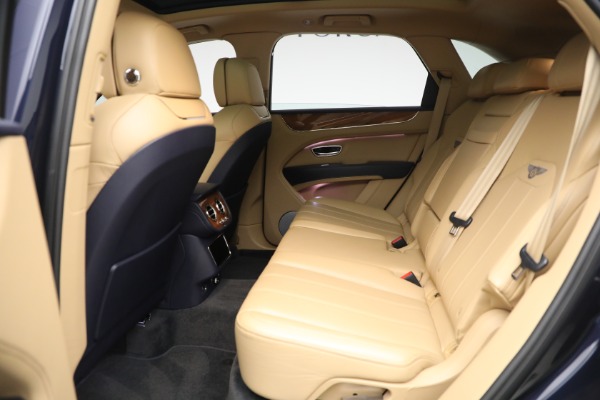 Used 2021 Bentley Bentayga V8 for sale Sold at Bugatti of Greenwich in Greenwich CT 06830 22