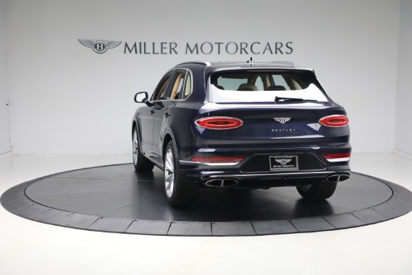 Used 2021 Bentley Bentayga V8 for sale Sold at Bugatti of Greenwich in Greenwich CT 06830 6