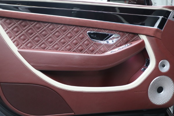 Used 2022 Bentley Continental GTC Speed for sale $245,900 at Bugatti of Greenwich in Greenwich CT 06830 25