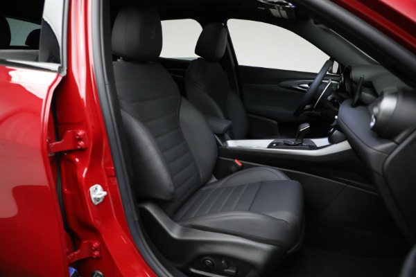 New 2024 Alfa Romeo Tonale Veloce for sale Sold at Bugatti of Greenwich in Greenwich CT 06830 12