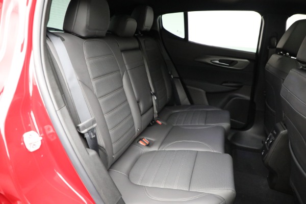 New 2024 Alfa Romeo Tonale Veloce for sale Sold at Bugatti of Greenwich in Greenwich CT 06830 16