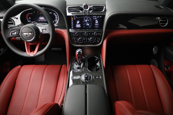 New 2025 Bentley Bentayga V8 for sale Sold at Bugatti of Greenwich in Greenwich CT 06830 27