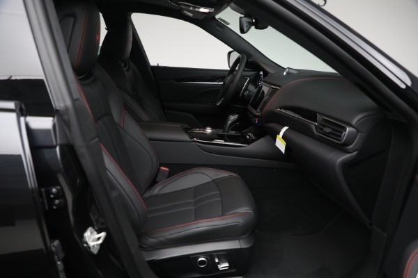 New 2024 Maserati Levante Modena Ultima for sale Sold at Bugatti of Greenwich in Greenwich CT 06830 28