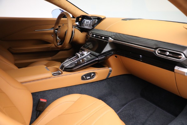 New 2025 Aston Martin Vantage for sale $243,200 at Bugatti of Greenwich in Greenwich CT 06830 21