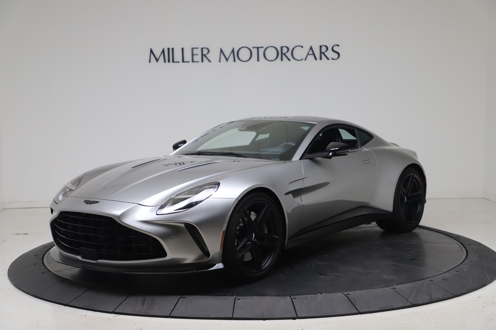 New 2025 Aston Martin Vantage for sale $243,000 at Bugatti of Greenwich in Greenwich CT 06830 1