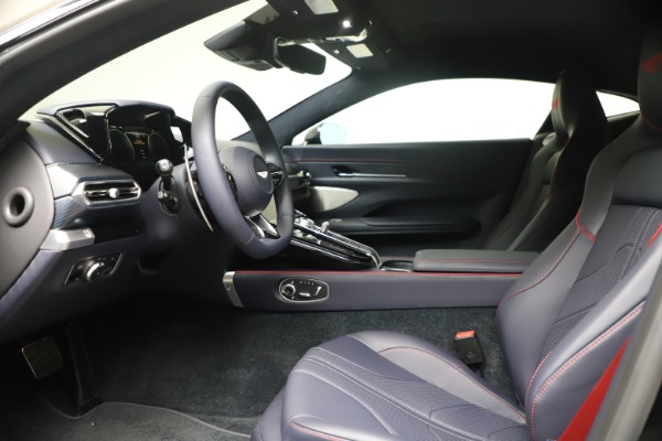 New 2025 Aston Martin Vantage for sale $243,100 at Bugatti of Greenwich in Greenwich CT 06830 15