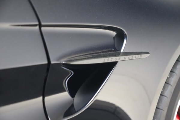 New 2025 Aston Martin Vantage for sale $243,100 at Bugatti of Greenwich in Greenwich CT 06830 20
