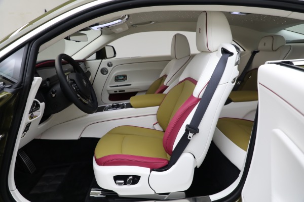 Used 2025 Rolls-Royce Spectre for sale $409,900 at Bugatti of Greenwich in Greenwich CT 06830 16