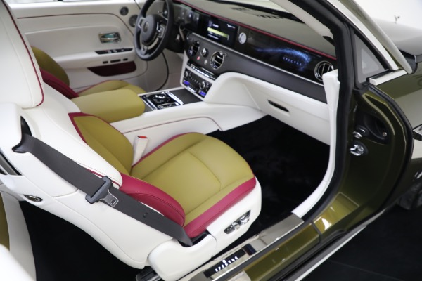 Used 2025 Rolls-Royce Spectre for sale $409,900 at Bugatti of Greenwich in Greenwich CT 06830 18