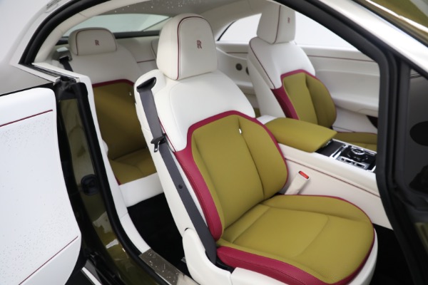 Used 2025 Rolls-Royce Spectre for sale $409,900 at Bugatti of Greenwich in Greenwich CT 06830 20