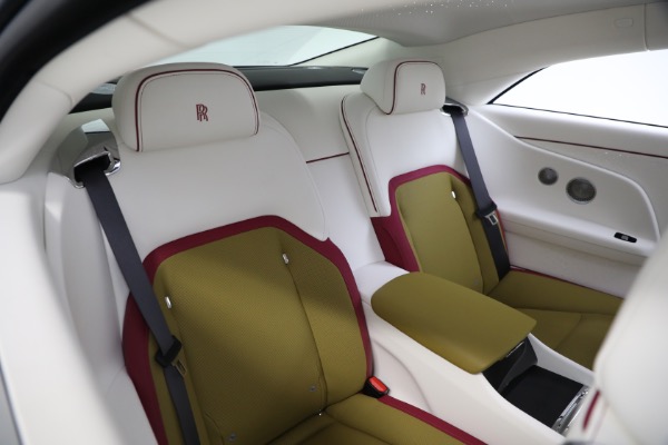 Used 2025 Rolls-Royce Spectre for sale $409,900 at Bugatti of Greenwich in Greenwich CT 06830 21