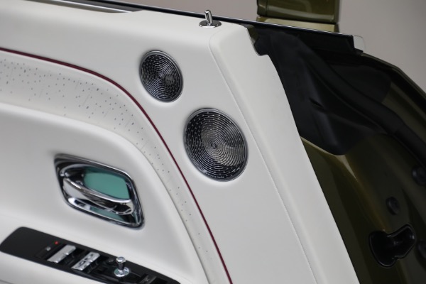 Used 2025 Rolls-Royce Spectre for sale $409,900 at Bugatti of Greenwich in Greenwich CT 06830 26