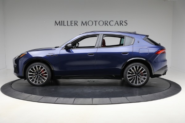 New 2025 Maserati Grecale Modena for sale Sold at Bugatti of Greenwich in Greenwich CT 06830 2