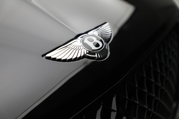 New 2025 Bentley Bentayga V8 for sale $228,900 at Bugatti of Greenwich in Greenwich CT 06830 14