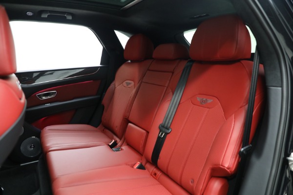 New 2025 Bentley Bentayga V8 for sale $228,900 at Bugatti of Greenwich in Greenwich CT 06830 24