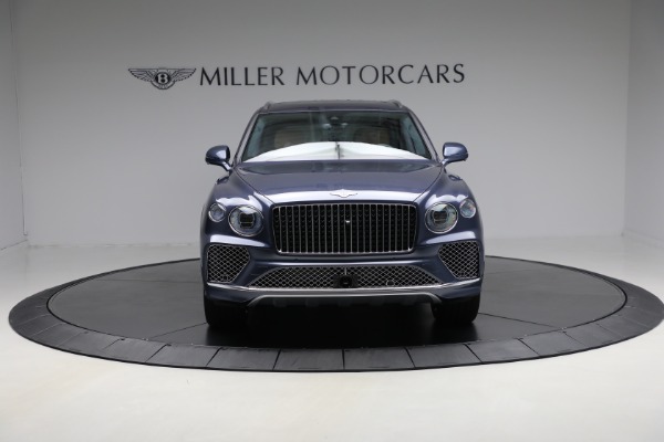 Used 2025 Bentley Bentayga EWB Azure V8 for sale $239,900 at Bugatti of Greenwich in Greenwich CT 06830 12