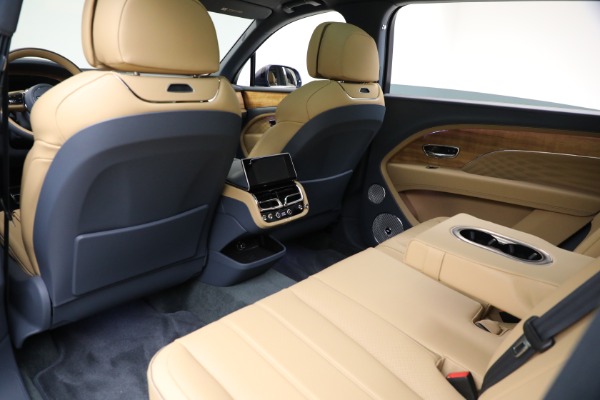 Used 2025 Bentley Bentayga EWB Azure V8 for sale $239,900 at Bugatti of Greenwich in Greenwich CT 06830 21