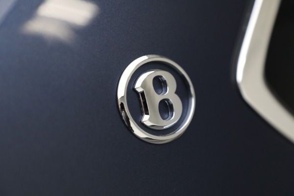 Used 2025 Bentley Bentayga EWB Azure V8 for sale $239,900 at Bugatti of Greenwich in Greenwich CT 06830 25
