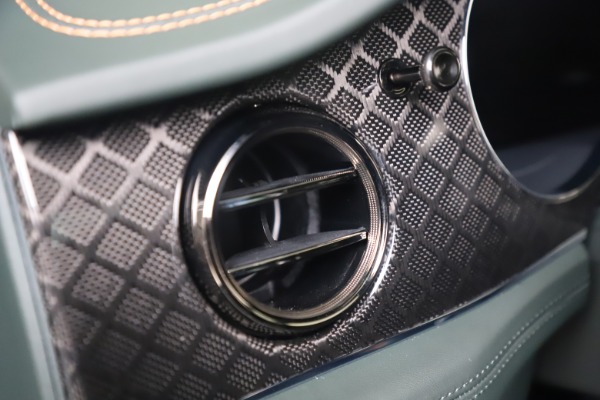 New 2025 Bentley Bentayga S Black Edition for sale $289,790 at Bugatti of Greenwich in Greenwich CT 06830 22