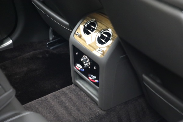 Used 2024 Rolls-Royce Ghost for sale $299,900 at Bugatti of Greenwich in Greenwich CT 06830 19