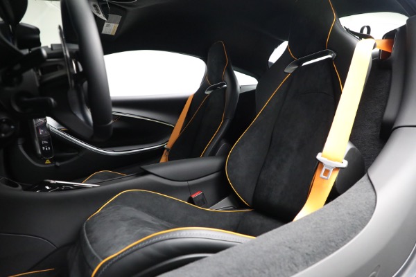 Used 2025 McLaren Artura Vision for sale $292,398 at Bugatti of Greenwich in Greenwich CT 06830 22