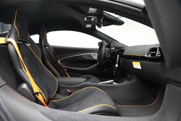 New 2025 McLaren Artura Vision for sale $292,398 at Bugatti of Greenwich in Greenwich CT 06830 24