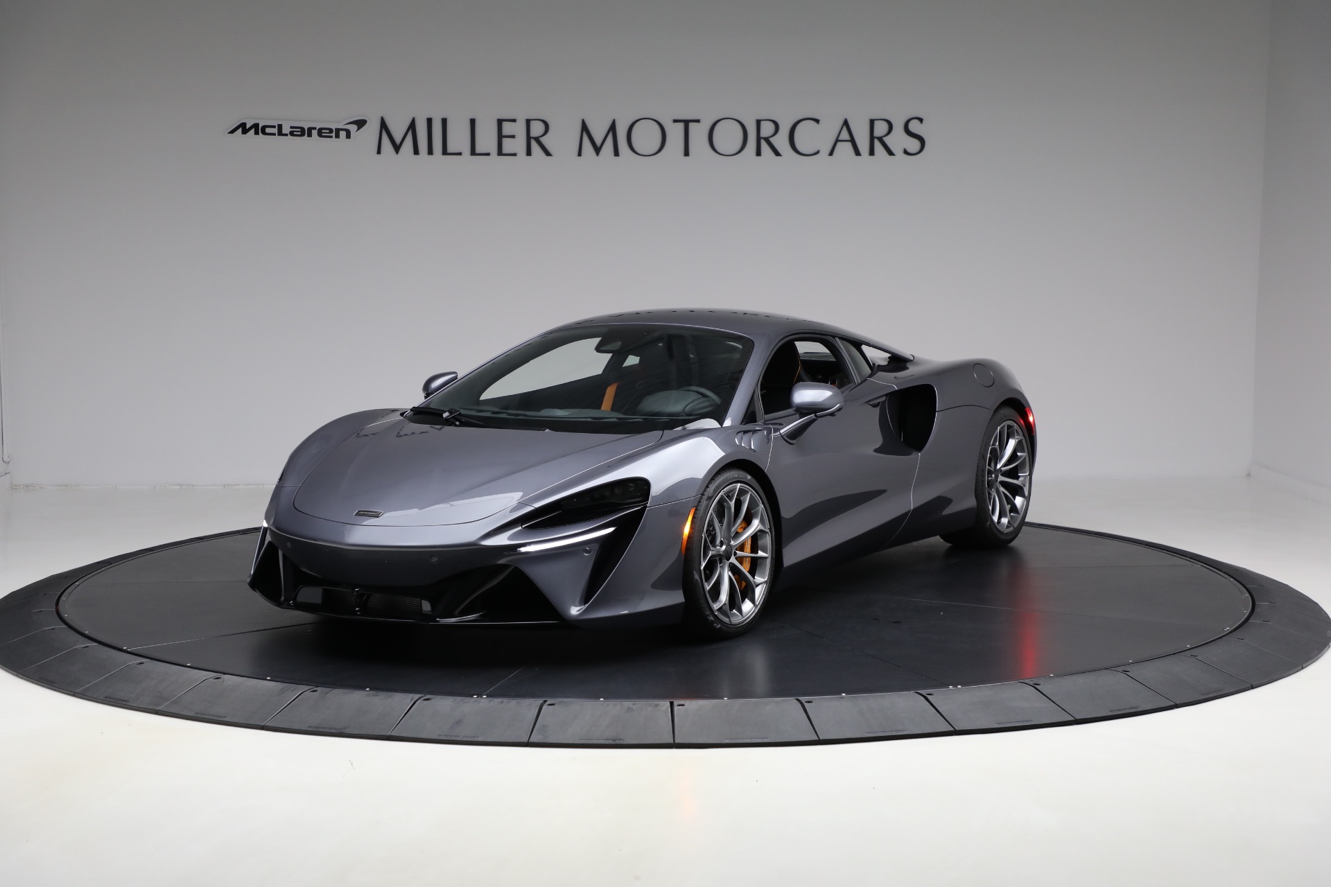 Used 2025 McLaren Artura Vision for sale $292,398 at Bugatti of Greenwich in Greenwich CT 06830 1