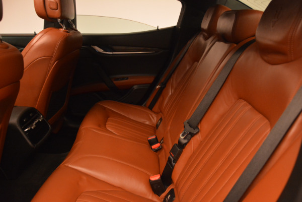 Used 2014 Maserati Ghibli S Q4 for sale Sold at Bugatti of Greenwich in Greenwich CT 06830 18