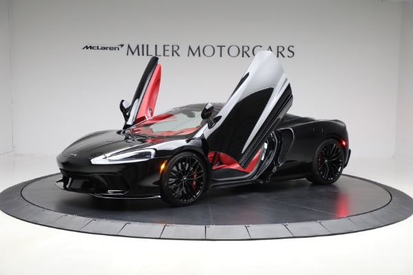 Used 2022 McLaren GT Luxe for sale $169,900 at Bugatti of Greenwich in Greenwich CT 06830 13