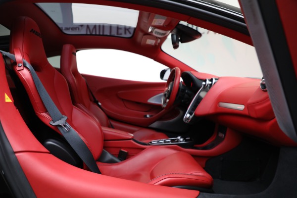 Used 2022 McLaren GT Luxe for sale $169,900 at Bugatti of Greenwich in Greenwich CT 06830 24
