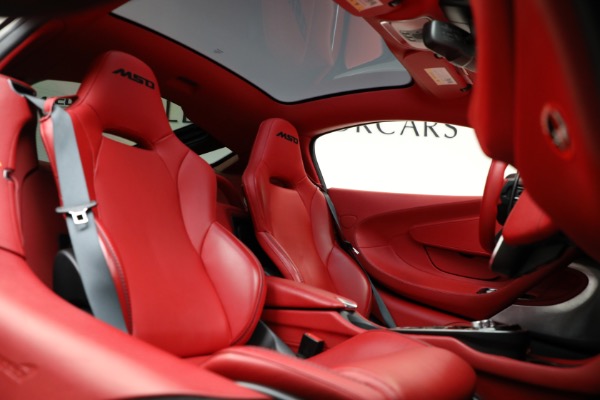 Used 2022 McLaren GT Luxe for sale $169,900 at Bugatti of Greenwich in Greenwich CT 06830 25