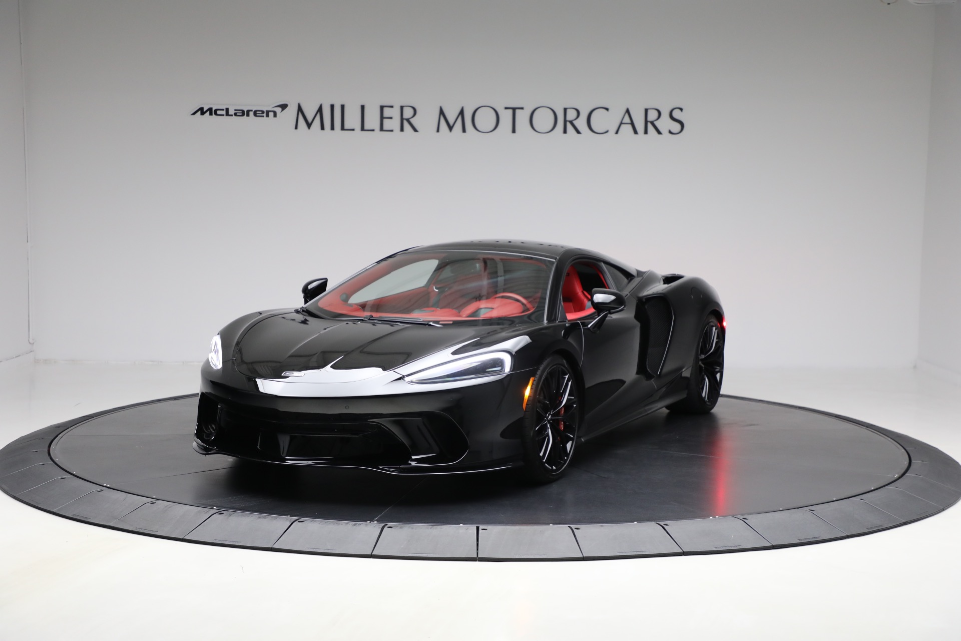 Used 2022 McLaren GT Luxe for sale $169,900 at Bugatti of Greenwich in Greenwich CT 06830 1