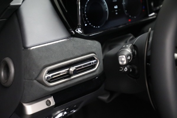 Used 2025 Aston Martin Vantage for sale $196,900 at Bugatti of Greenwich in Greenwich CT 06830 23