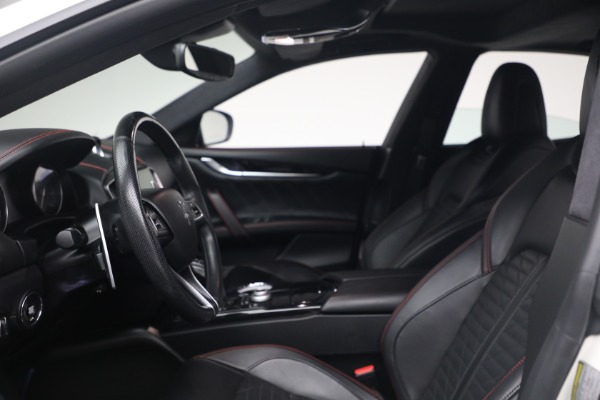 Used 2022 Maserati Ghibli Modena Q4 for sale Call for price at Bugatti of Greenwich in Greenwich CT 06830 15