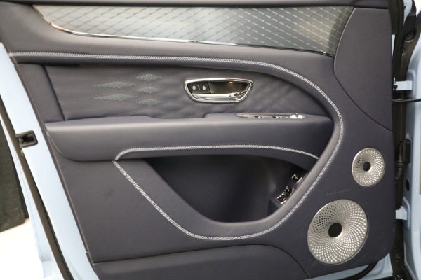 New 2025 Bentley Bentayga Azure V8 for sale $245,900 at Bugatti of Greenwich in Greenwich CT 06830 14