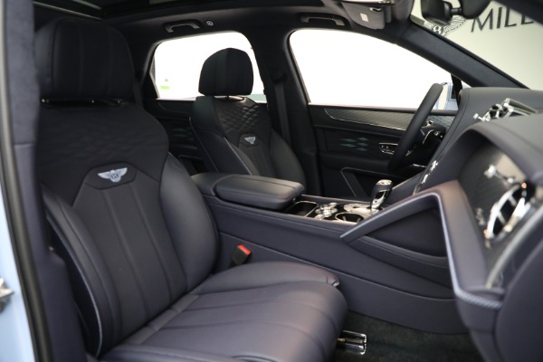 New 2025 Bentley Bentayga Azure V8 for sale $245,900 at Bugatti of Greenwich in Greenwich CT 06830 25