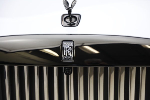 Used 2025 Rolls-Royce Black Badge Spectre for sale $459,900 at Bugatti of Greenwich in Greenwich CT 06830 27